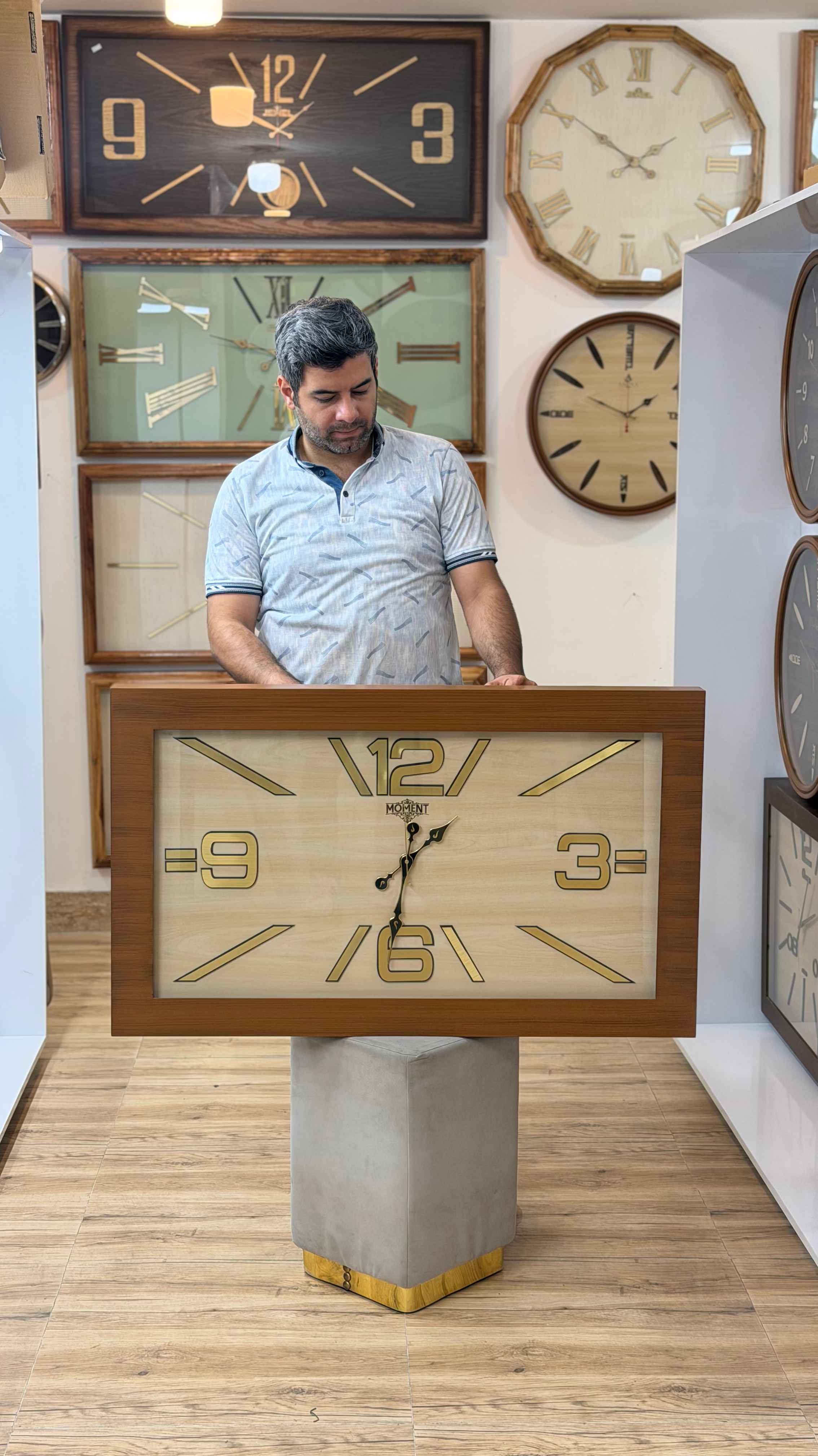 ساعت چوبی سایز ۱۰۰*۶۰