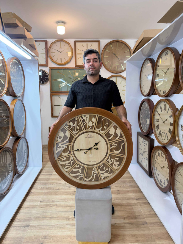 ساعت چوبی کد 57